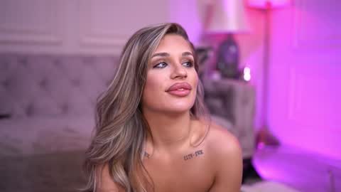 IvyRowa online show from 02-01-25, 02:26