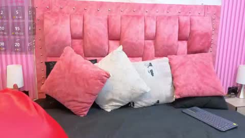 Snapshot of ivyxvelvet chatting on 07-08-26, 02:38 IVY online show from 07-08-26, 02:38