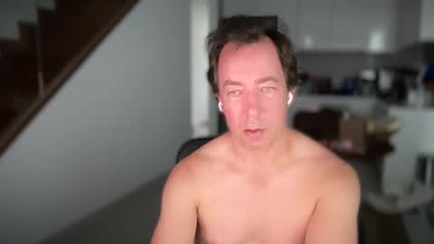 Snapshot of iwantuu2 chatting on 02-21-25, 10:28 chat with me to find out online show from 02-21-25, 10:28