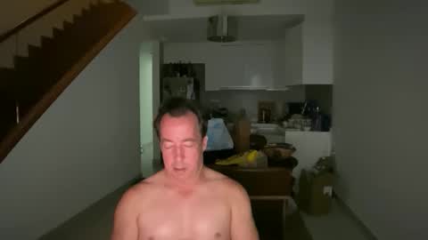 chat with me to find out online show from 12-14-25, 07:03