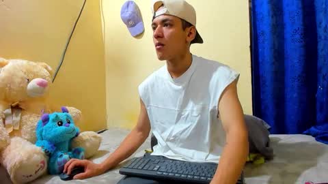 ixchell_dewei online show from 11-02-25, 09:17