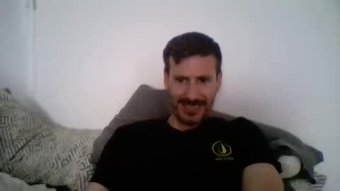 Snapshot of iyoperro chatting on 05-09-26, 09:36 Casandro online show from 05-09-26, 09:36