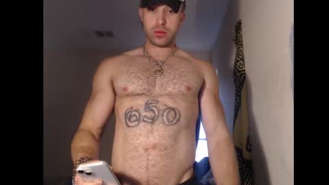 Snapshot of izak144 chatting on 12-16-24, 05:33 izak144 online show from 12-16-24, 05:33