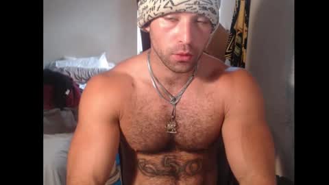 Snapshot of izak144 chatting on 09-10-25, 09:26 izak144 online show from 09-10-25, 09:26