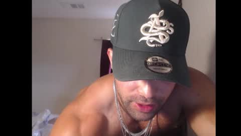 Snapshot of izak144 chatting on 10-13-25, 09:48 izak144 online show from 10-13-25, 09:48