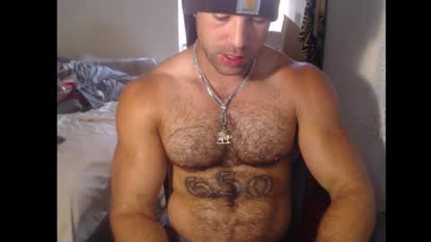Snapshot of izak144 chatting on 10-25-25, 10:15 izak144 online show from 10-25-25, 10:15