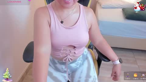 Iza online show from 12-22-24, 12:17