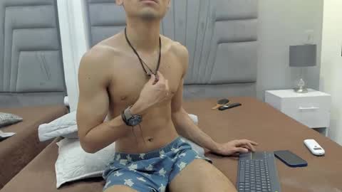 Snapshot of izato chatting on 02-27-25, 05:15 izato online show from 02-27-25, 05:15