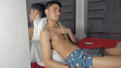 Snapshot of izato chatting on 03-12-25, 02:23 izato online show from 03-12-25, 02:23