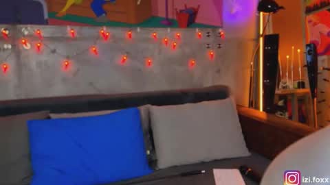 izi online show from 10-29-25, 04:09