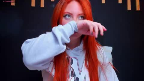 hot izys online show from 03-15-26, 08:20