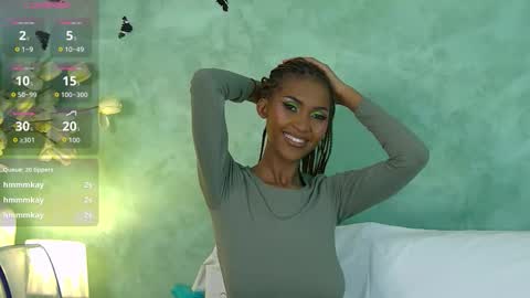 Snapshot of izzie_sugar chatting on 10-30-25, 08:31 Sugar Babe online show from 10-30-25, 08:31