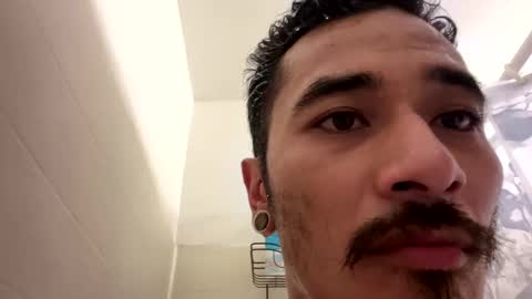 Snapshot of j0nnyk1ng chatting on 01-01-25, 10:46 Mugen online show from 01-01-25, 10:46