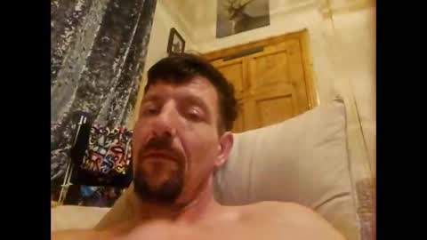 Snapshot of j281133 chatting on 05-21-26, 02:18 Big 8 online show from 05-21-26, 02:18