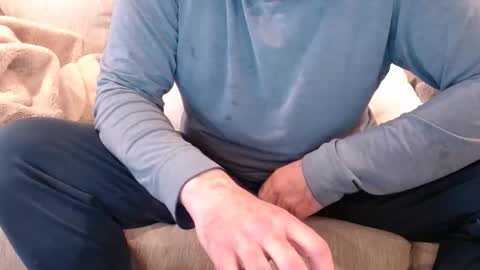 Snapshot of j335129 chatting on 02-23-26, 04:15 James online show from 02-23-26, 04:15