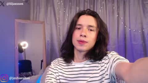 Hey im Jaxxxon check my info     online show from 04-21-26, 06:52