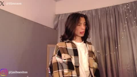 Hey im Jaxxxon check my info     online show from 04-30-26, 02:34
