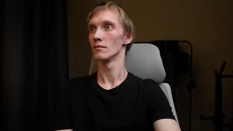 Danny online show from 09-27-25, 04:23