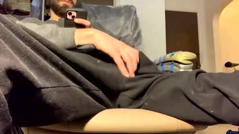 Snapshot of j_boogie_mane chatting on 01-04-25, 12:05 j boogie online show from 01-04-25, 12:05