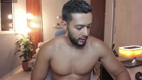 Snapshot of j_calix chatting on 07-01-26, 01:40 Calix Independient model Insta and twt Calixsnake online show from 07-01-26, 01:40