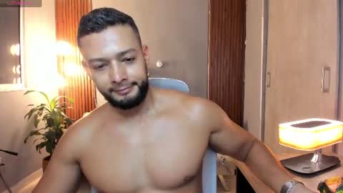 Snapshot of j_calix chatting on 07-07-26, 08:35 Calix Independient model Insta and twt Calixsnake online show from 07-07-26, 08:35