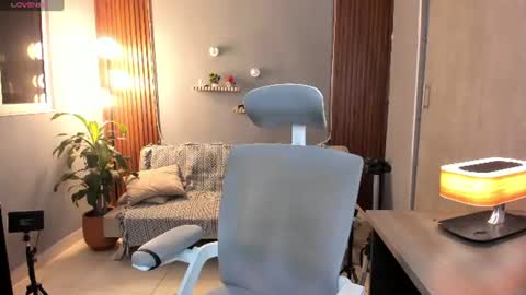 Snapshot of j_calix chatting on 07-17-26, 01:01 Calix Independient model Insta and twt Calixsnake online show from 07-17-26, 01:01