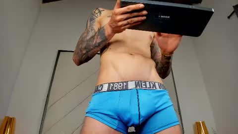 Snapshot of j_king__ chatting on 06-18-26, 11:53 J King online show from 06-18-26, 11:53