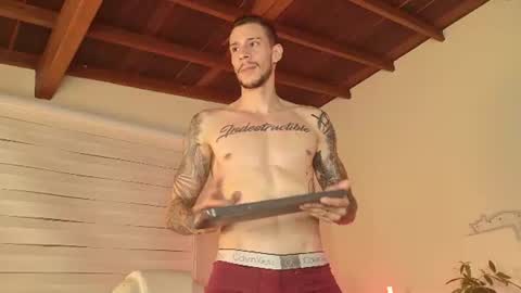 Snapshot of j_king__ chatting on 07-10-26, 03:47 J King online show from 07-10-26, 03:47