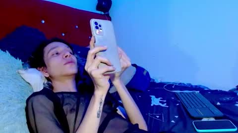 Snapshot of jack_s21 chatting on 12-18-24, 12:32 Laick online show from 12-18-24, 12:32