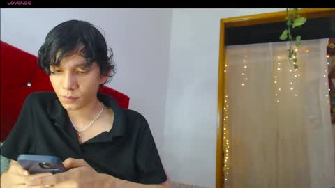 Snapshot of jack_s21 chatting on 04-28-26, 04:28 Laick online show from 04-28-26, 04:28