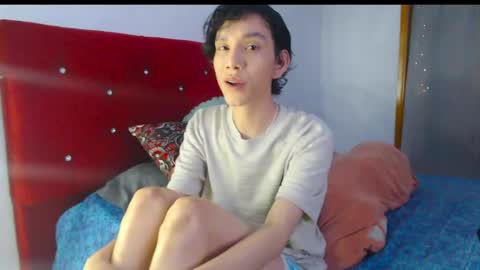 Snapshot of jack_s21 chatting on 05-10-26, 04:06 Laick online show from 05-10-26, 04:06