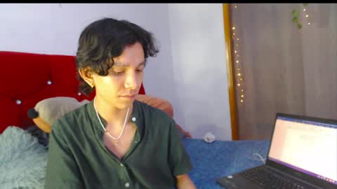 Snapshot of jack_s21 chatting on 05-16-26, 05:59 Laick online show from 05-16-26, 05:59