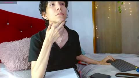 Snapshot of jack_s21 chatting on 05-26-26, 05:14 Laick online show from 05-26-26, 05:14