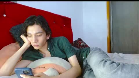 Snapshot of jack_s21 chatting on 05-27-26, 05:59 Laick online show from 05-27-26, 05:59