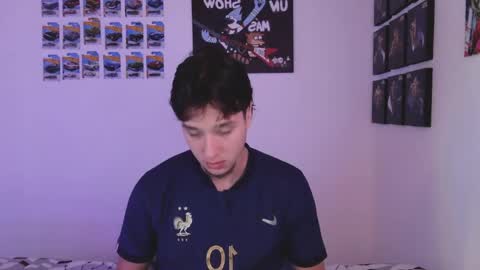 Snapshot of jack_walker190 chatting on 05-12-26, 03:53 J online show from 05-12-26, 03:53