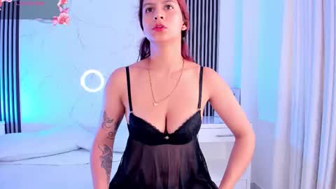 Snapshot of jackandrosse_ chatting on 10-24-25, 01:51 Jack Rosse online show from 10-24-25, 01:51