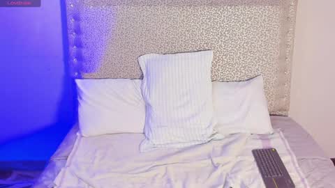 Jack White online show from 02-07-25, 04:16