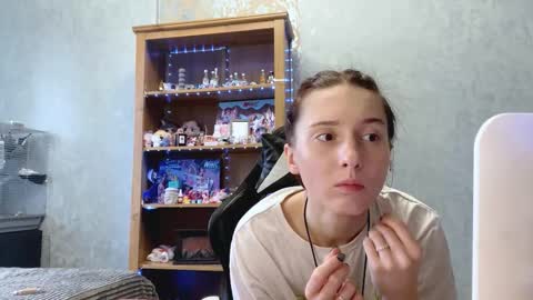 Alice online show from 11-21-25, 06:23