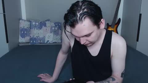 Snapshot of jackoffjillss chatting on 10-14-25, 07:25 JackOffJillss online show from 10-14-25, 07:25