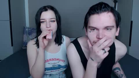 Snapshot of jackoffjillss chatting on 10-18-25, 07:58 JackOffJillss online show from 10-18-25, 07:58