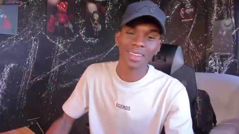 Snapshot of jacksonmuller_ chatting on 06-11-26, 01:31 Jackson online show from 06-11-26, 01:31