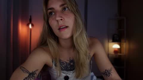 Linda Sofia help me get to 100 thumbs up online show from 03-02-26, 12:35