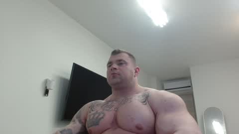 Snapshot of jackyhuge chatting on 06-08-26, 10:21 Jacky online show from 06-08-26, 10:21