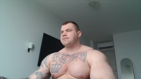 Snapshot of jackyhuge chatting on 06-10-26, 02:05 Jacky online show from 06-10-26, 02:05
