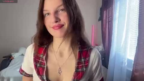Snapshot of jaclynmalcolm chatting on 06-22-26, 05:04 Lillian online show from 06-22-26, 05:04