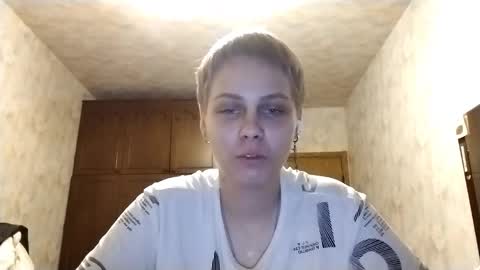 Snapshot of jaclynstreitenberge chatting on 10-19-25, 02:07 Mary online show from 10-19-25, 02:07