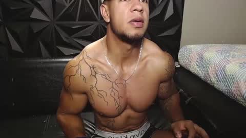 Snapshot of jacob_beckett chatting on 02-19-25, 11:28 Jacob online show from 02-19-25, 11:28