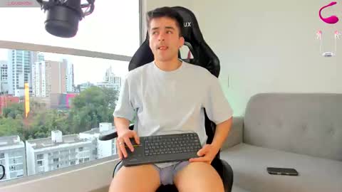 JACOB FERRER online show from 03-18-26, 06:55