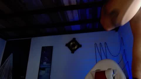 Michael Caicedo online show from 03-07-25, 01:42