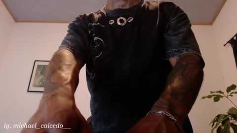 Michael Caicedo online show from 09-16-25, 03:29